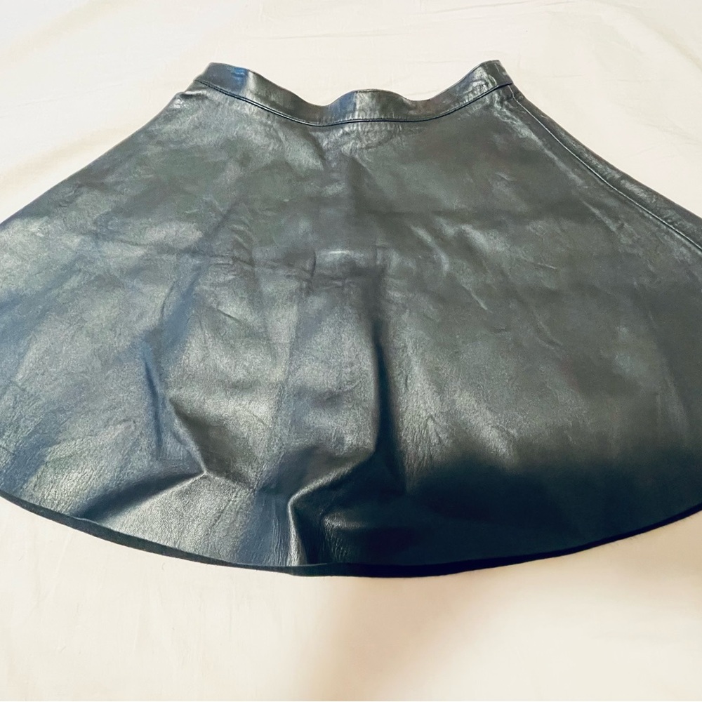Chic Black Leather Skirt